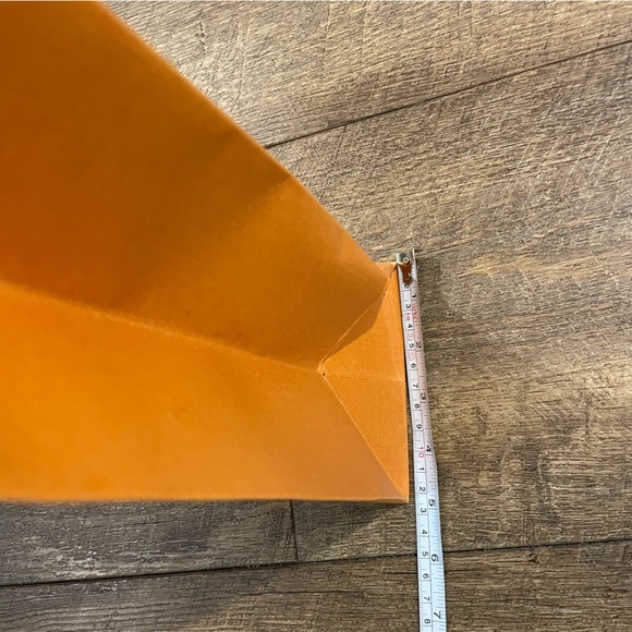 Louis Vuitton Large Paper Gift Bag - Picture 4 of 4